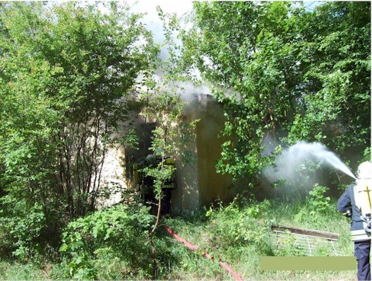 2-Tagesausbildung 2010  - Löschen einer Baracke 