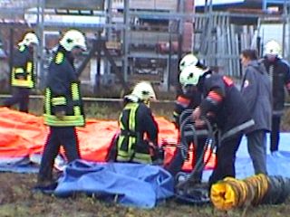 Herstellen der Wasserversorgung, Anschluss des Standrohres an den Hydrant