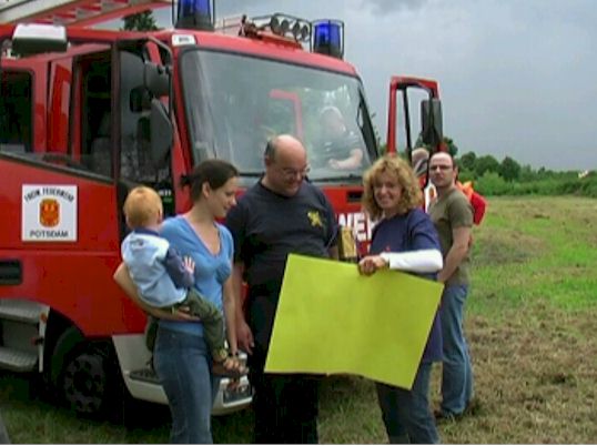 Dachmonitor des Tankl&ouml;schfahrzeugs bei der Wasserabgabe