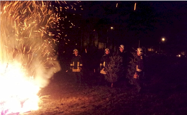 Weihnachtsbaumfeuer 2015